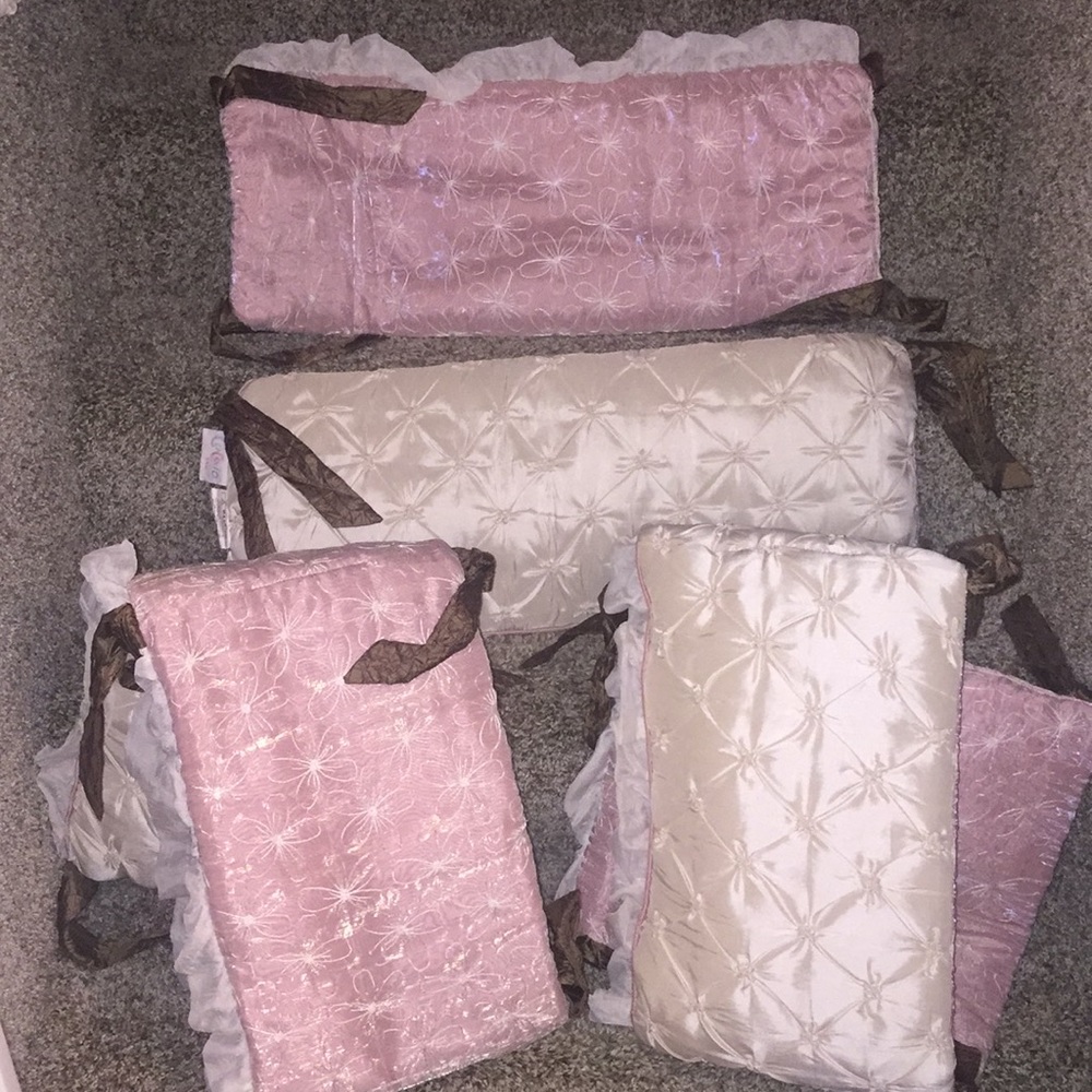 Daniella Crib Bumpers